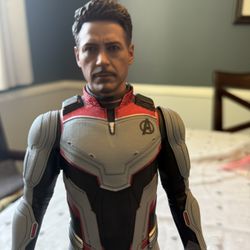 Avengers End Game TONY STARK