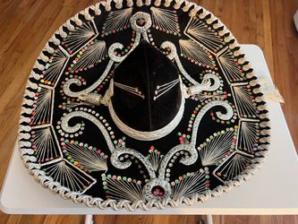 VINTAGE PIGALLE SOMBRERO