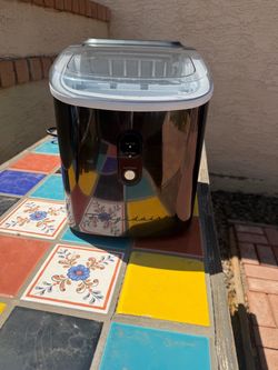 Frigidaire Countertop Ice Maker