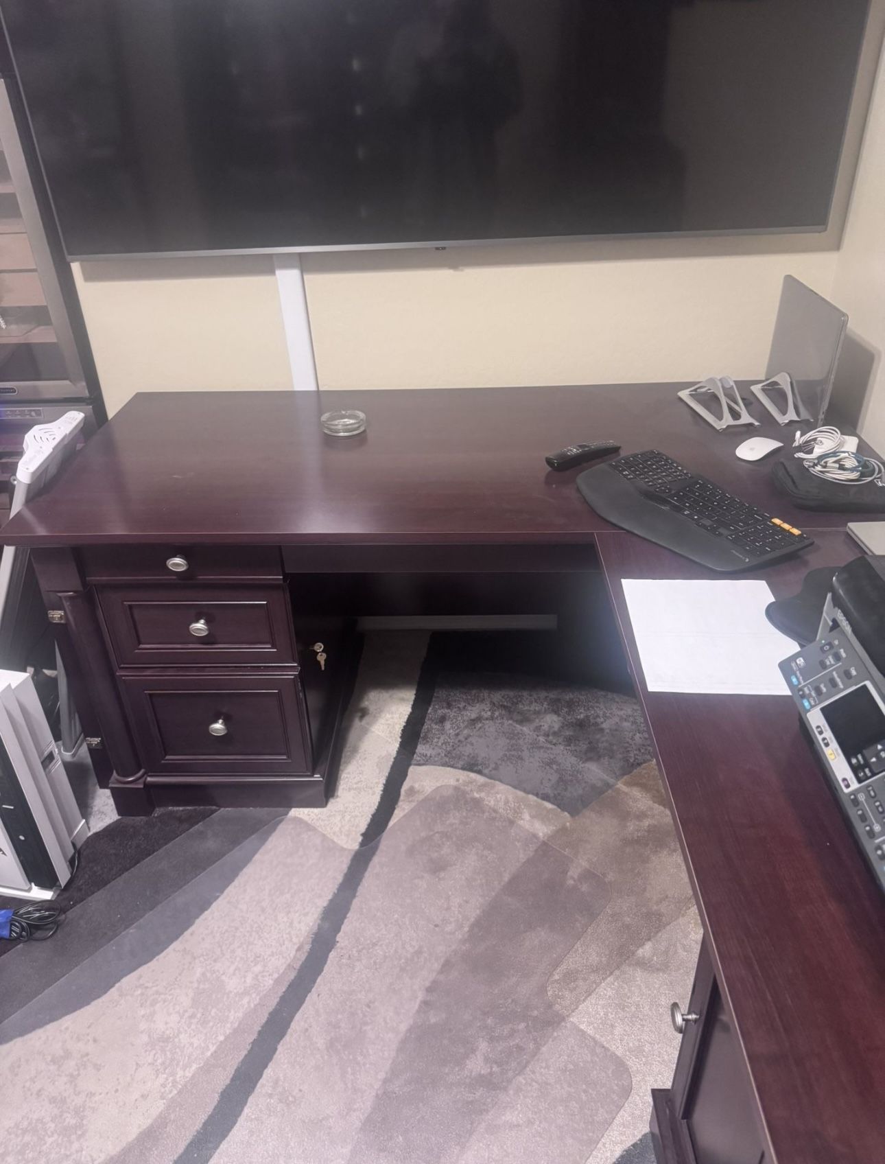 Office Desk