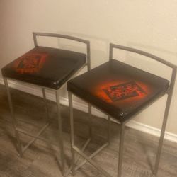 King And Queen Of Hearts Stools 