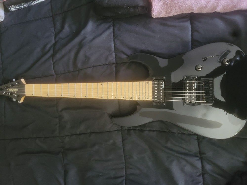 Jackson JS32-7