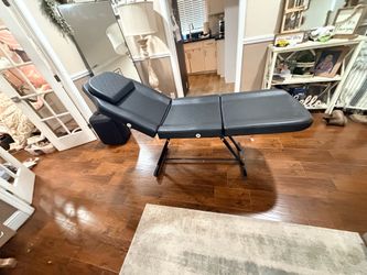 Massage/ tattoo bed