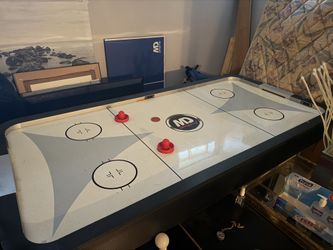 Air Hockey Table
