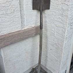 Shovel - Long Wood Handle