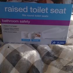 CVS Raised Toilet Seat 