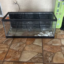 20 Gallon Fish/Small Animal Tank Aquarium 