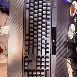 CORSAIR - K70 RGB PRO Full-size Wired Mechanical Cherry MX Speed Linear Switch Gaming Keyboard