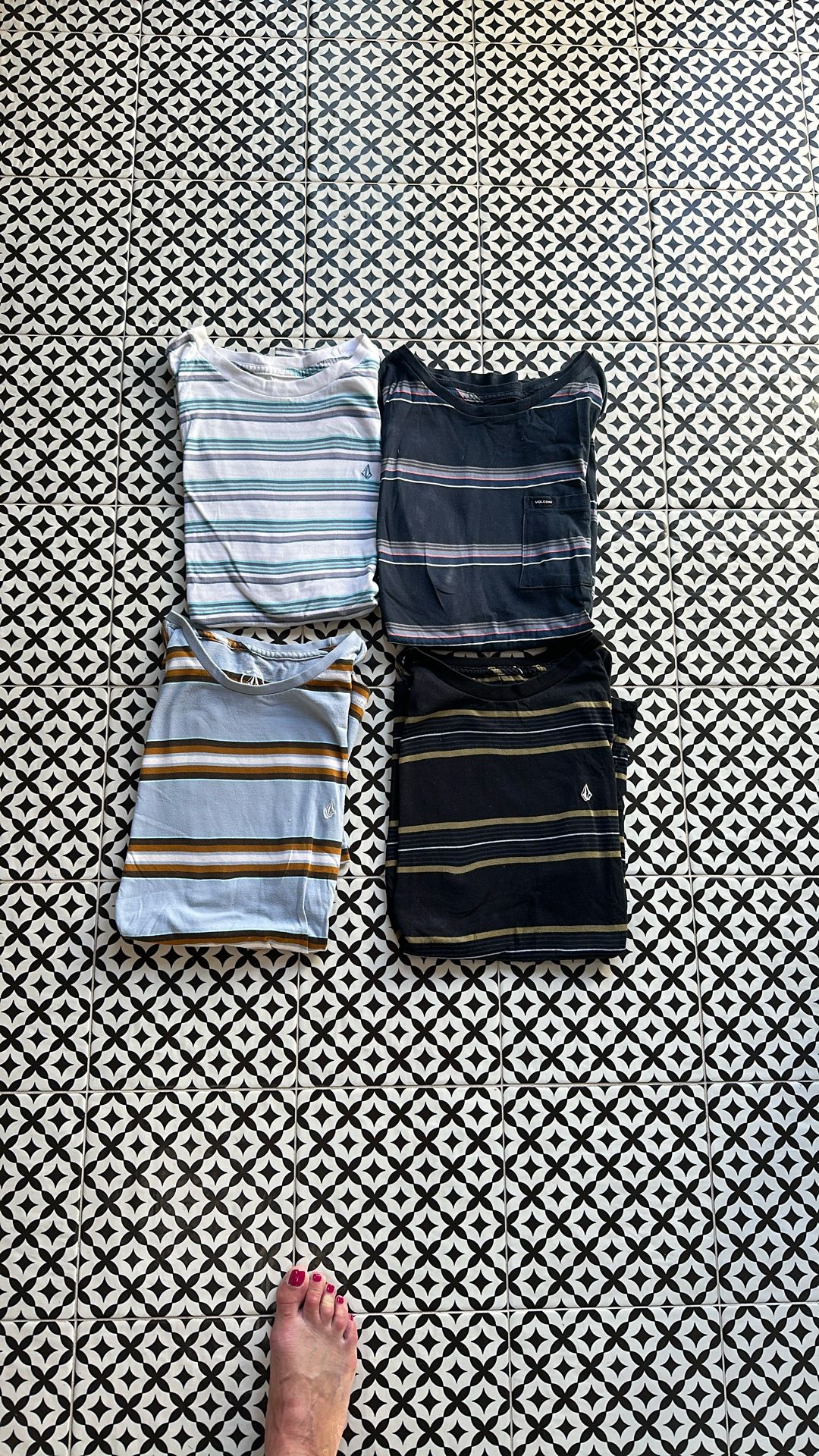 Volcom Surf Shirt Bundle