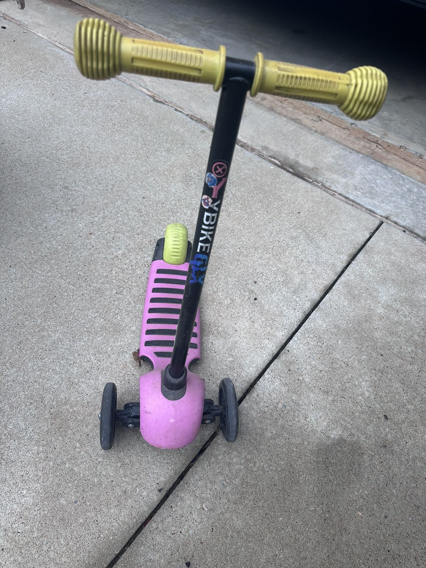 Kids 3 Wheel Scooter --Y bike By GLX Scooter