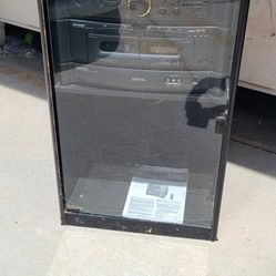 Sharp Stereo with cabinet speakers and remote 