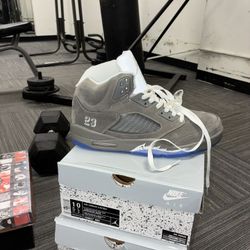 Jordan Retro 5 Wolf Grey