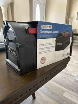 Postal Pro Hampton Plastic Large Mailbox Black PP1100BL. NEW.
