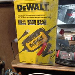 DeWalt Battery Maintainer