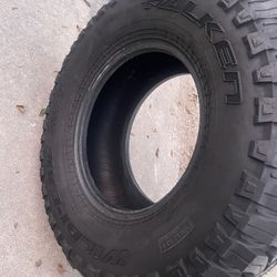 35” Tire Falken Wildpeak MT 35/12.5/17