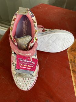 GIRLS SKECHERS