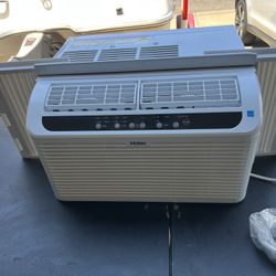 Haier Window Air conditioner Model ESAQ406TZQ1