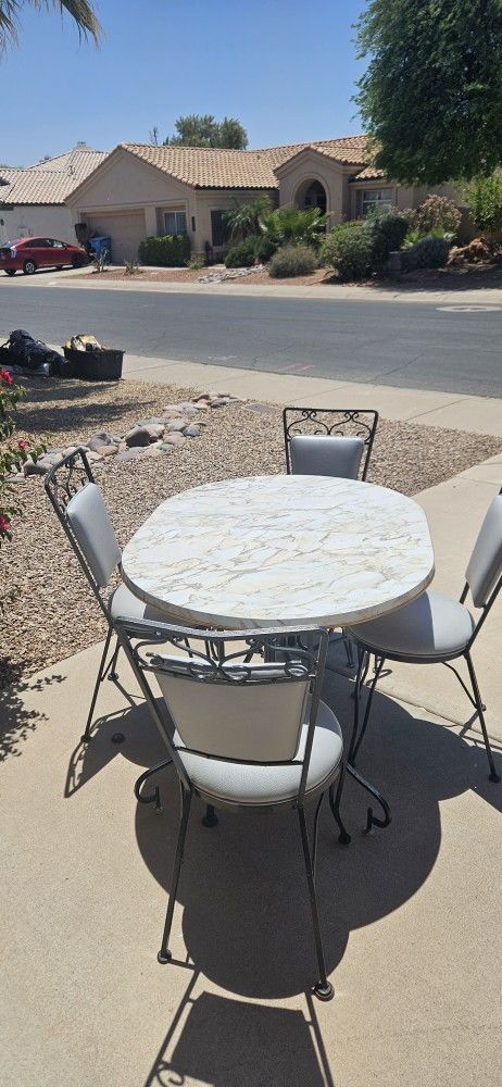 Vintage Table And 4 Chairs