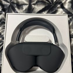 Brand New AirPod Pro Maxes