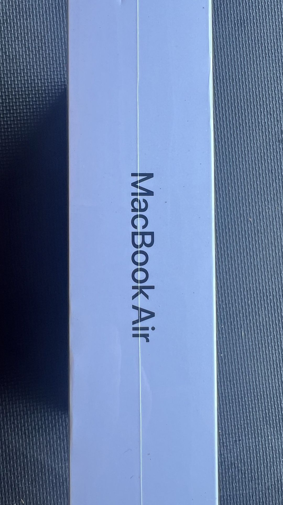 BNIB MacBook Air 16GB / 256GB SSD