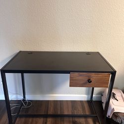 Small Computer Desk $20 OBO