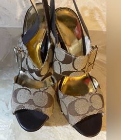 Coach Signature Shoes Size 5.5