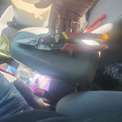 Milwaukee
10 in. Straight-Cut Aviation Snips