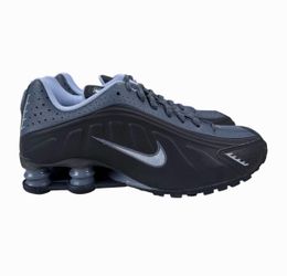 Nike Shox R4