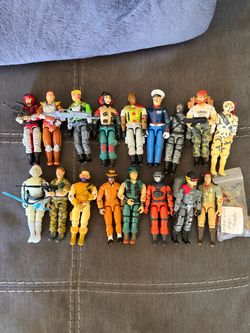 Vintage G.I. Joe Action Figure Lot of 17