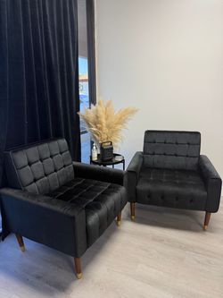 Black Lounge Chair