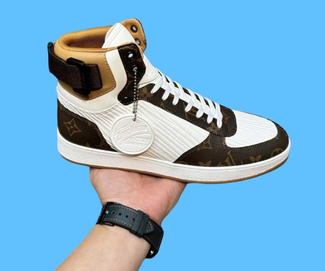 MENS LV. SHOES