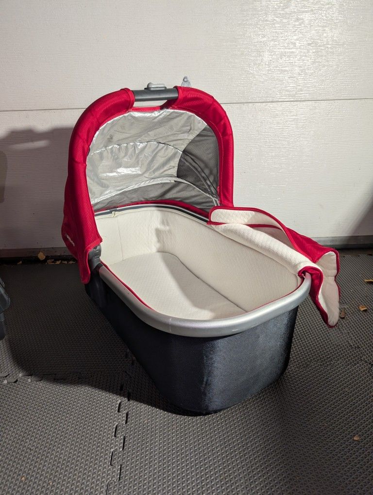 Uppababy Bassinet Red