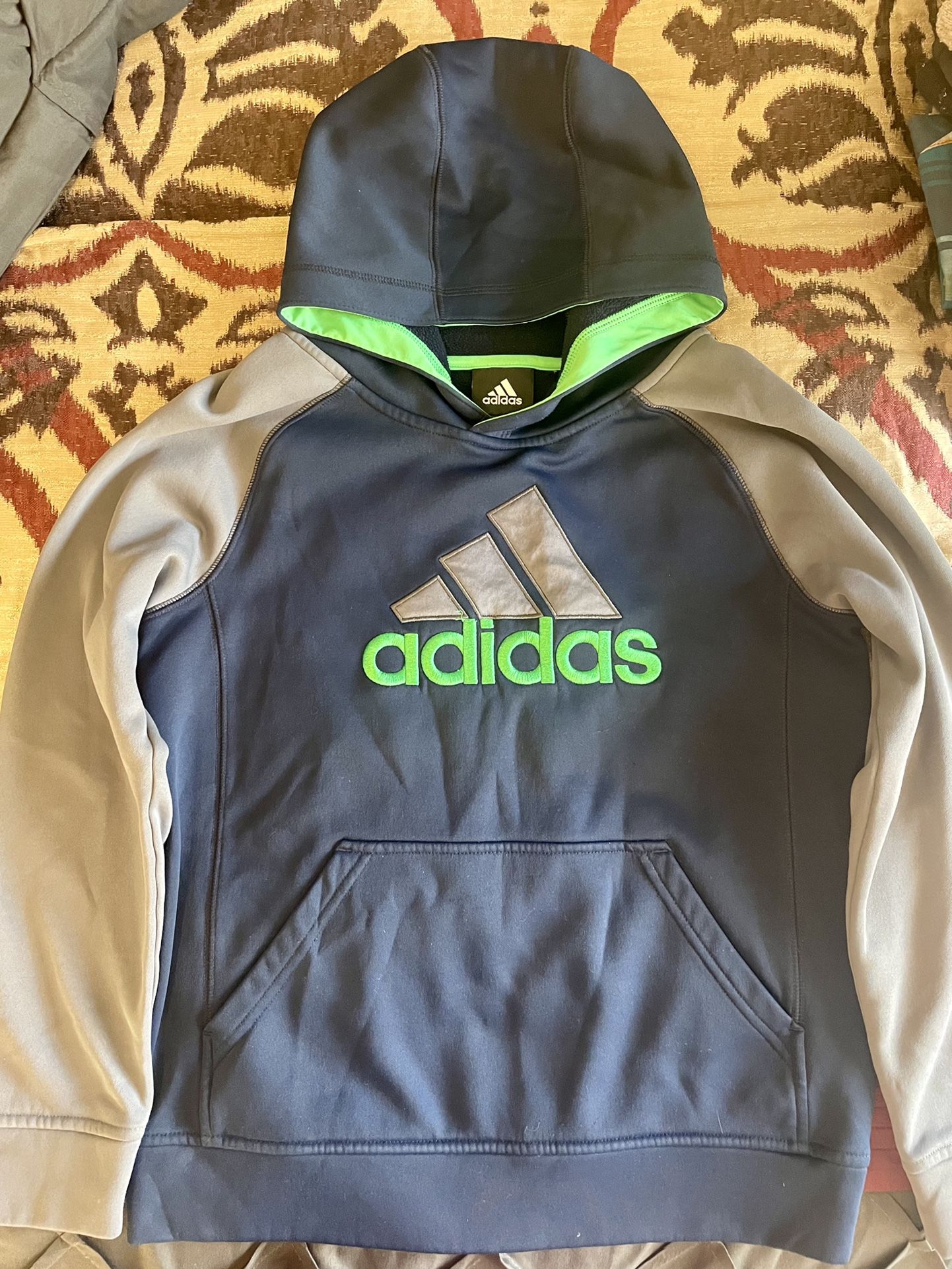 Adidas Sweater