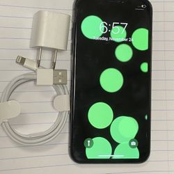 Factory unlocked apple iphone X 64 gb, store warranty! 