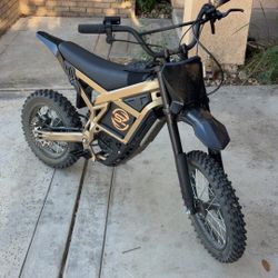 E Dirtbike
