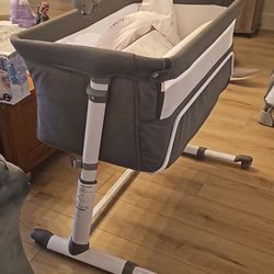 Bedside Baby Bassinet 
