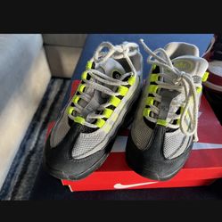 Air Max 95 Neon PS Size 12c