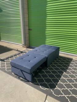 *Free Delivery* Couch Pullout Bed Sleeper Sofa Chair