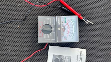 Snap-on Analog Multimeter with Test Leads