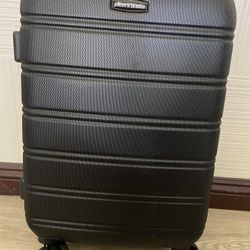 Rockland Carry On Luggage 