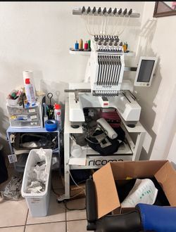 Embroidery Machine — 10 needle