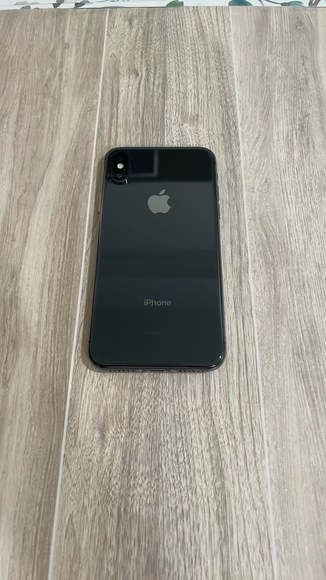 iPhone X