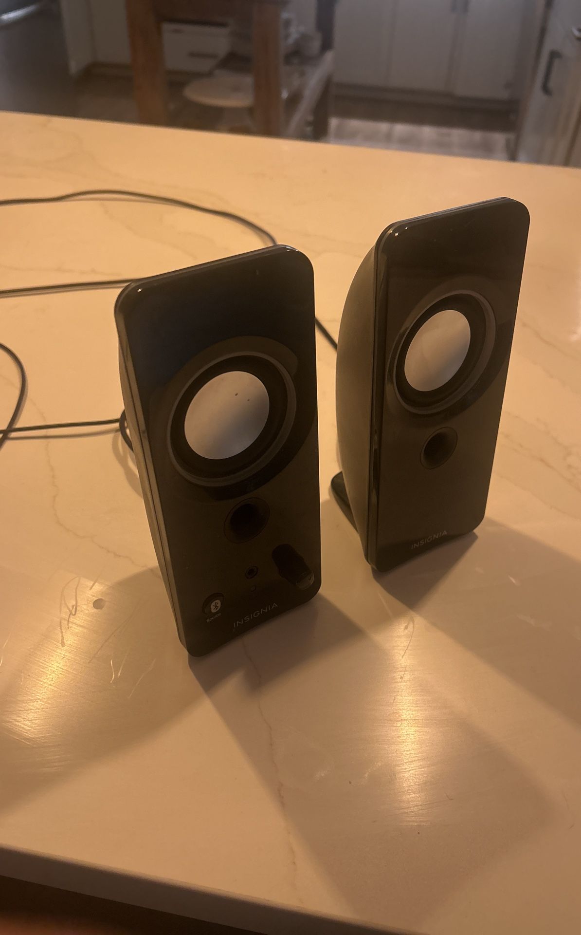 Insignia bluetooth stereo Speakers