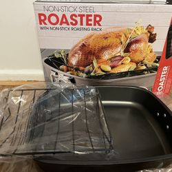 $15 SALE💰💰.  NEW LARGE SIZE ROASTING PAN WITH RACK.  2 HANDLES.  NON STICK.  WAS $49.99!!  SALE ONLY $15 