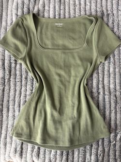 Old Navy top