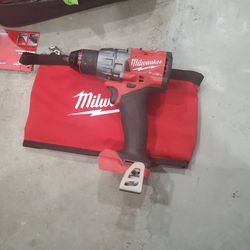 Milwaukee

M18 FUEL 18V Lithium-Ion Brushless Cordless 1/2 in. Hammer Drill/Driver
