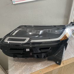 2018-2021 Range Rover Velar Left Headlight 