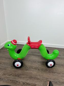 Radio Flyer Inchworm - Classic Bounce and Go Toddler Ride-On Toy