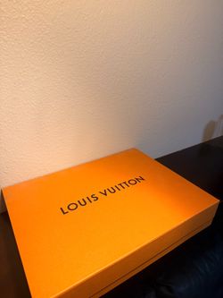 Louis Vuitton Avenue Slingbag