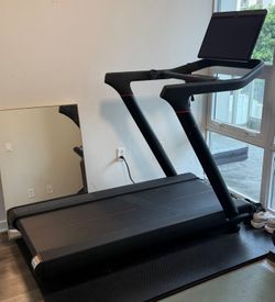 Pristine 2023 Peloton Tread - San Diego Gem!